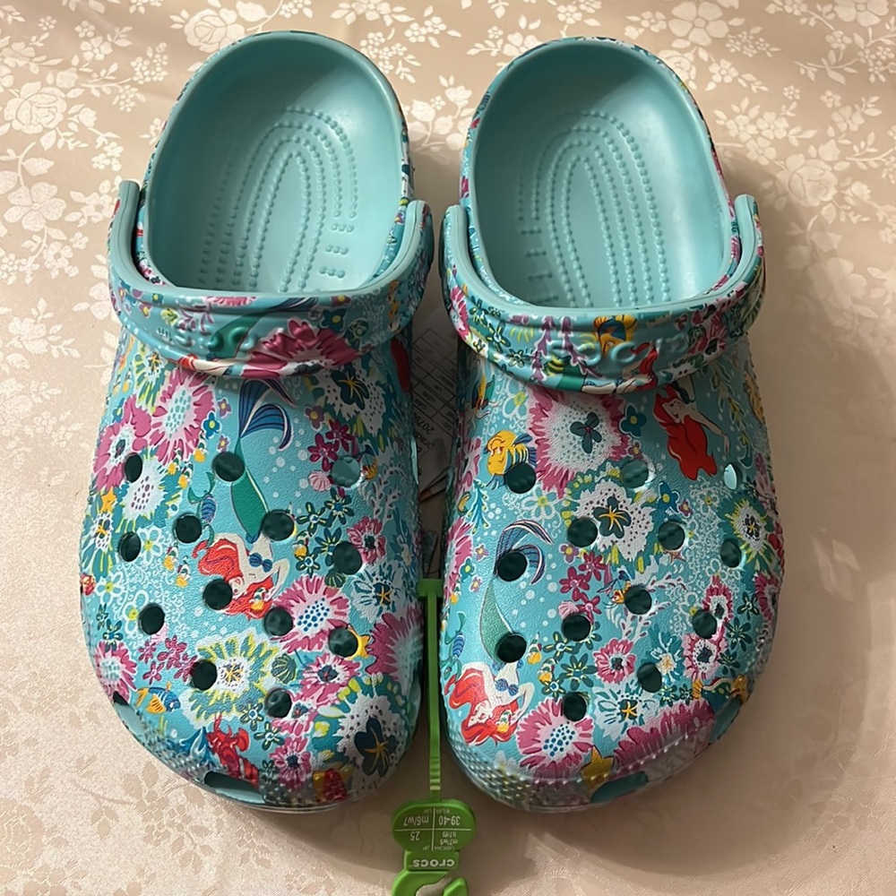 CROCS CLASSIC DISNEY X VERA BRADLEY LITTLE MERMAID CLOG